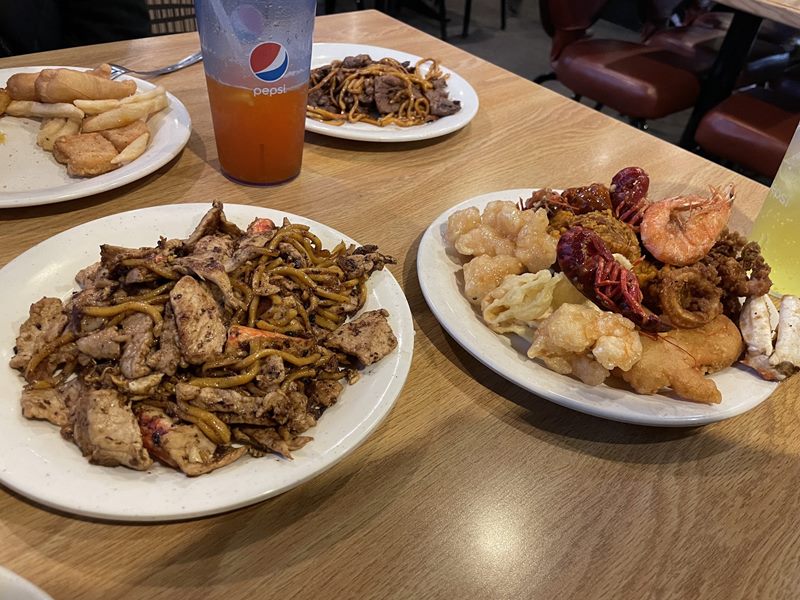Nuevo China Buffet food